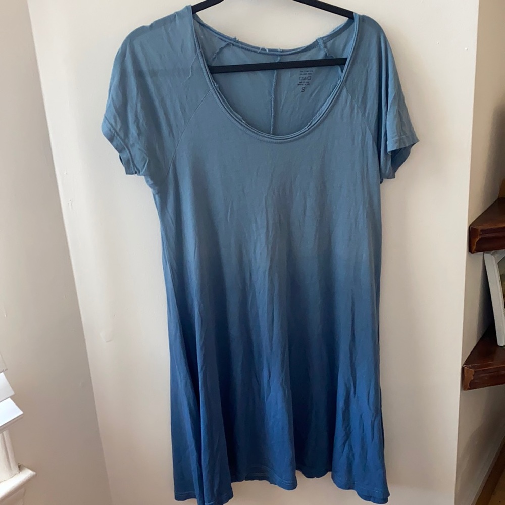 Blue ombré T-shirt dress
